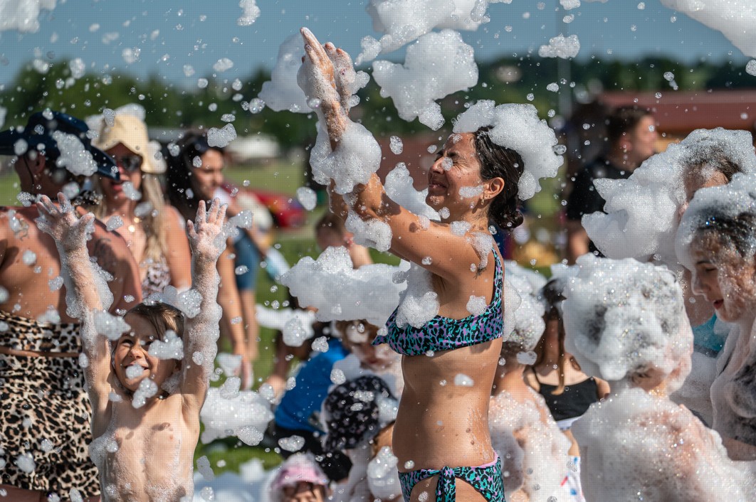 OTEVŘENÍ HLUČÍNSKÉHO JEZERA